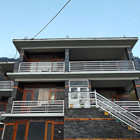 Santosh Cafe & Rooms Amritsar Buitenkant foto