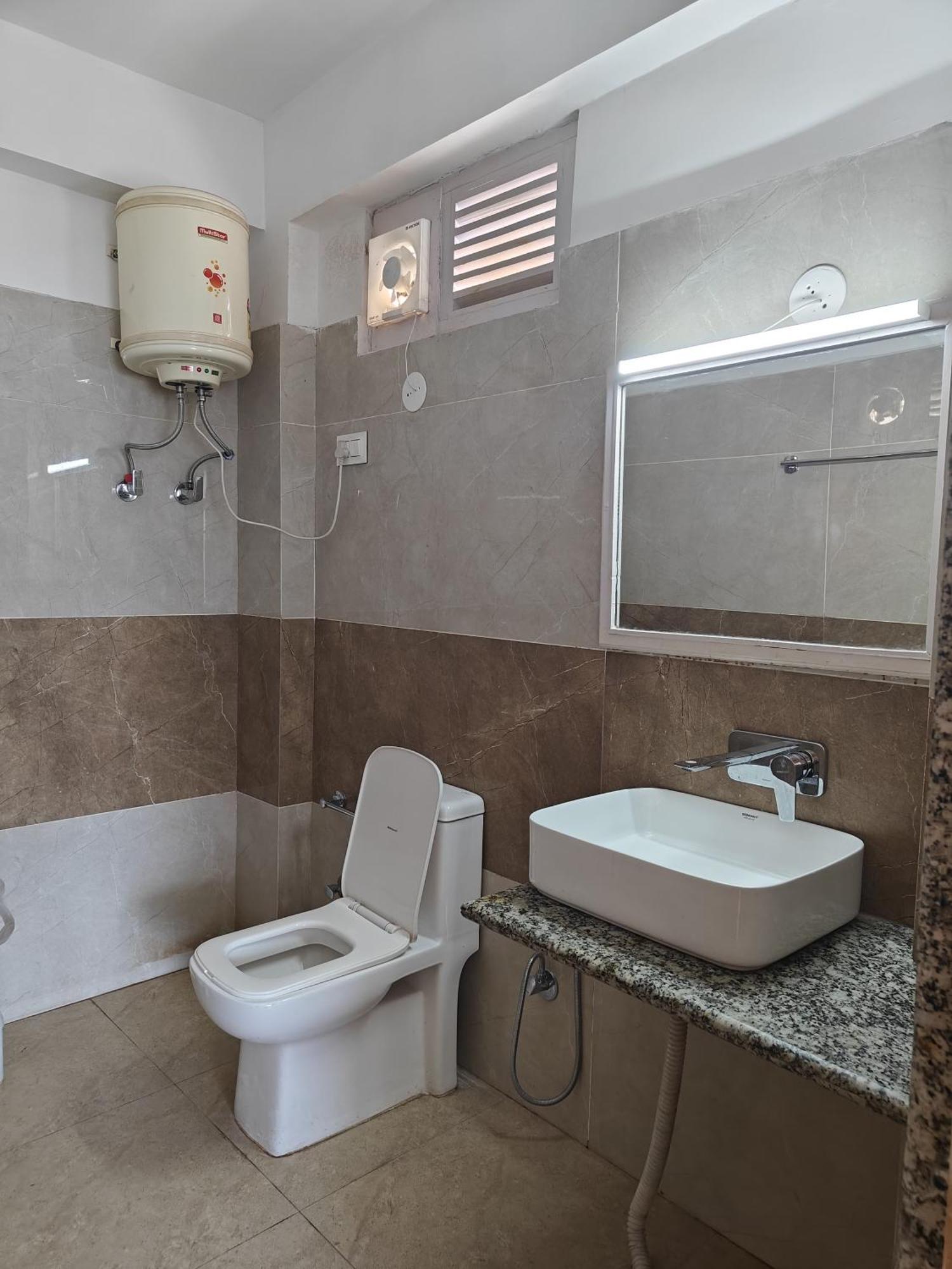Santosh Cafe & Rooms Amritsar Buitenkant foto